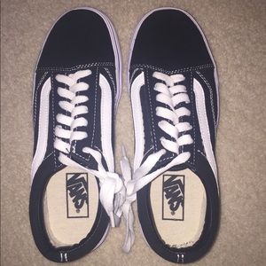 Black old school VANS